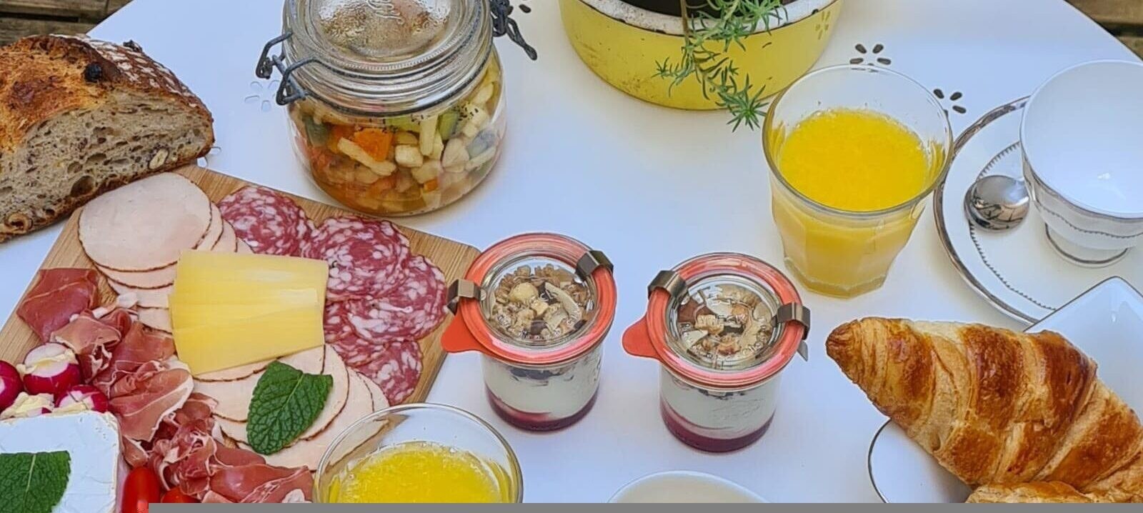 Brunch + départ à 13 h
