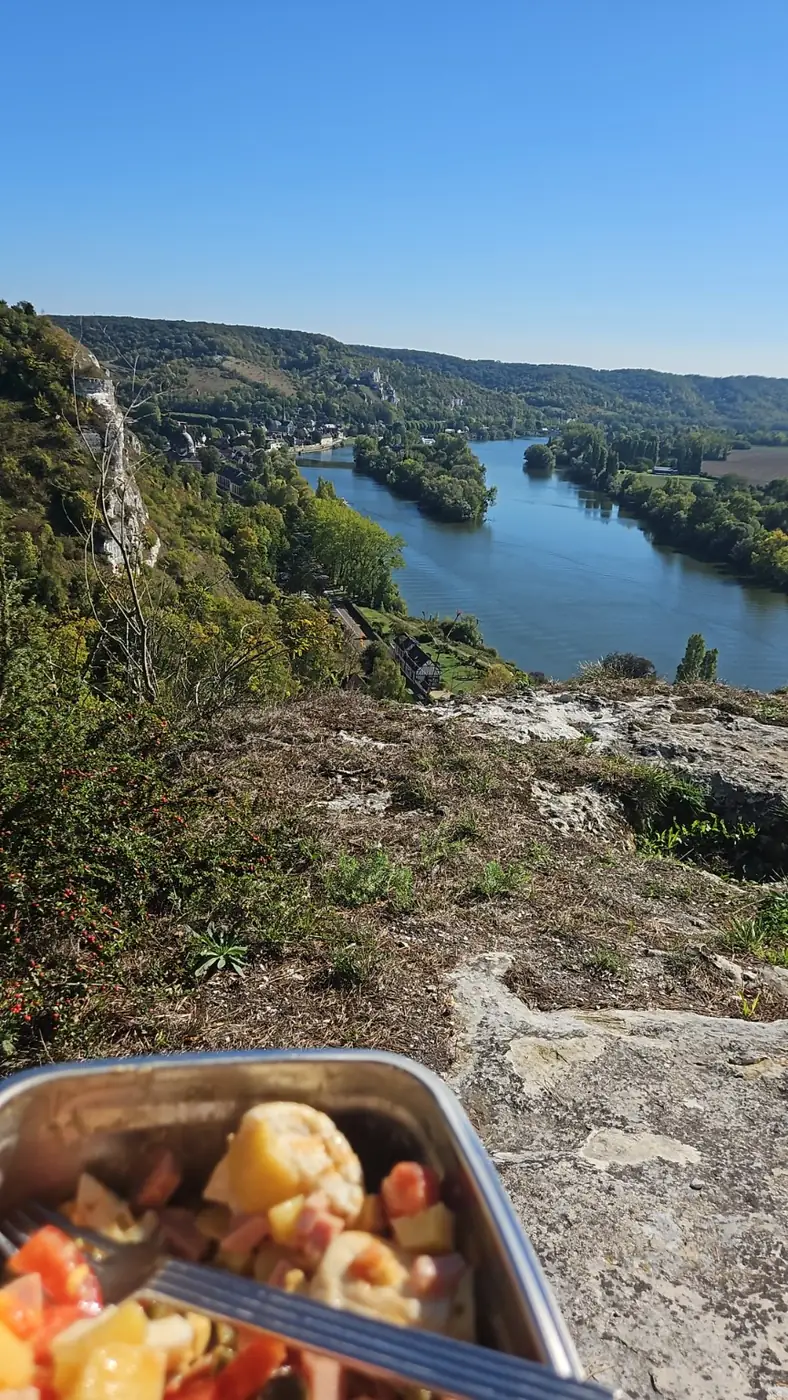 Picnic stop on the heights overlooking the Seine